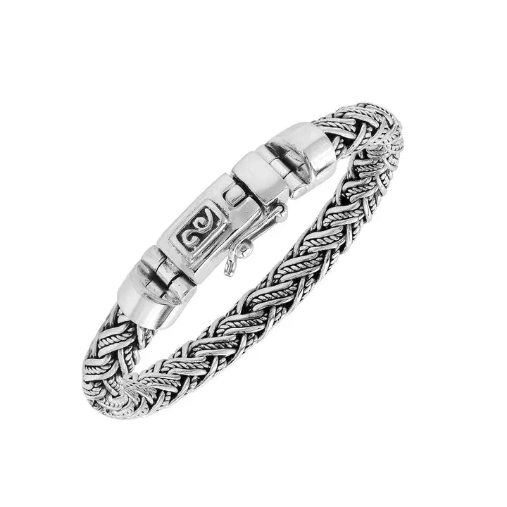 Fish Hook Intertwined Chain Link Bracelet, 6MM – Catalina Aragon