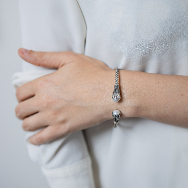Cable Cuff 3MM in Sterling Silver with Pearl - Model